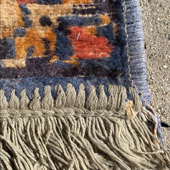 Antique Persian Rug - Picture 4 of 8